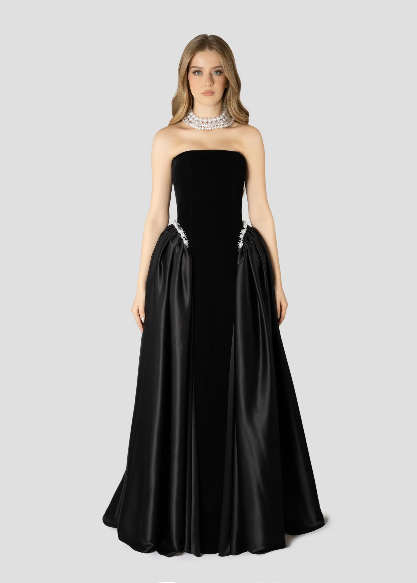 Elegant Black Strapless Evening Dress with Overskirt