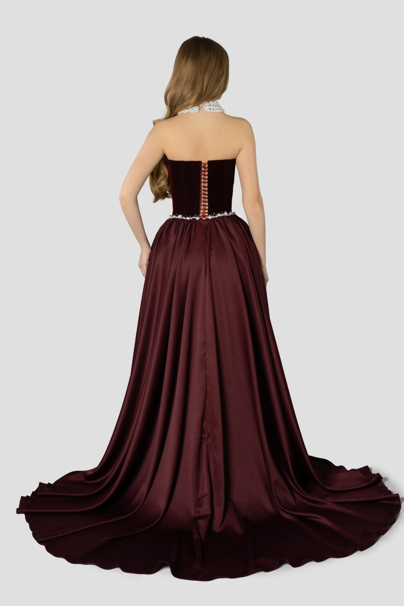 Elegant Black Strapless Evening Dress with Overskirt